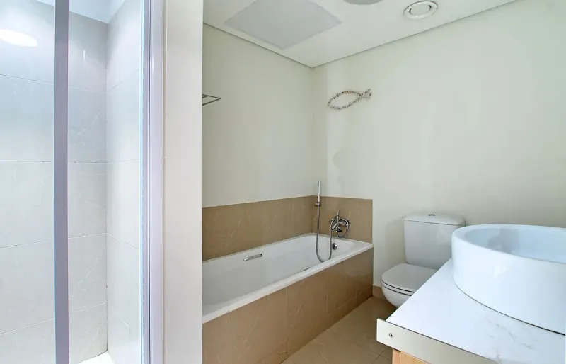 Horizon Bay 702 in Table View – photo 11