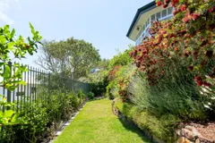 Clifton Casa in Clifton – photo 1 thumbnail