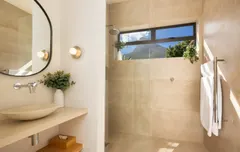Villa Lushara in Camps Bay – photo 2 thumbnail