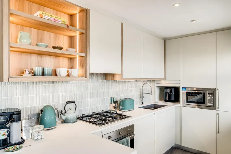 Skyshore Apartment in Mouille Point – photo 30