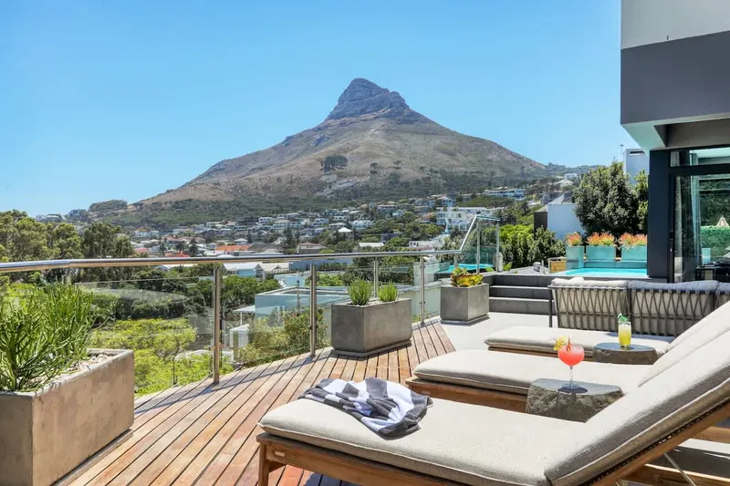 Central Drive Villa in Camps Bay – photo 60