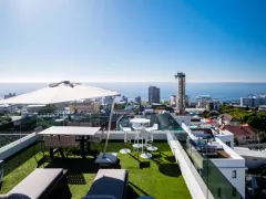 Penthouse on B in Green Point – photo 15 thumbnail