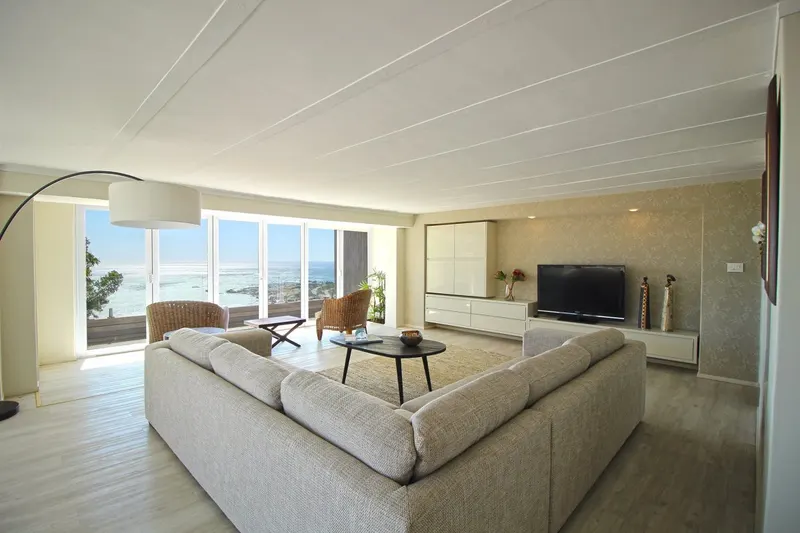 Medburn Apartment  in Camps Bay – photo 11