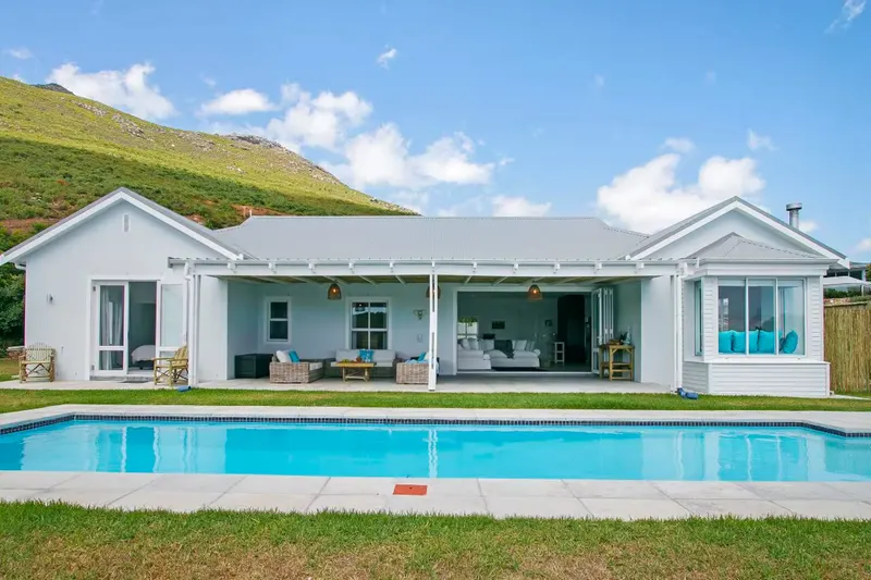 Idyllic Noordhoek in Noordhoek – photo 9