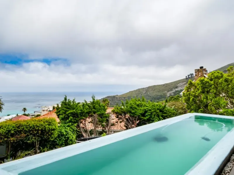 Loanda Villa in Bakoven – photo 2