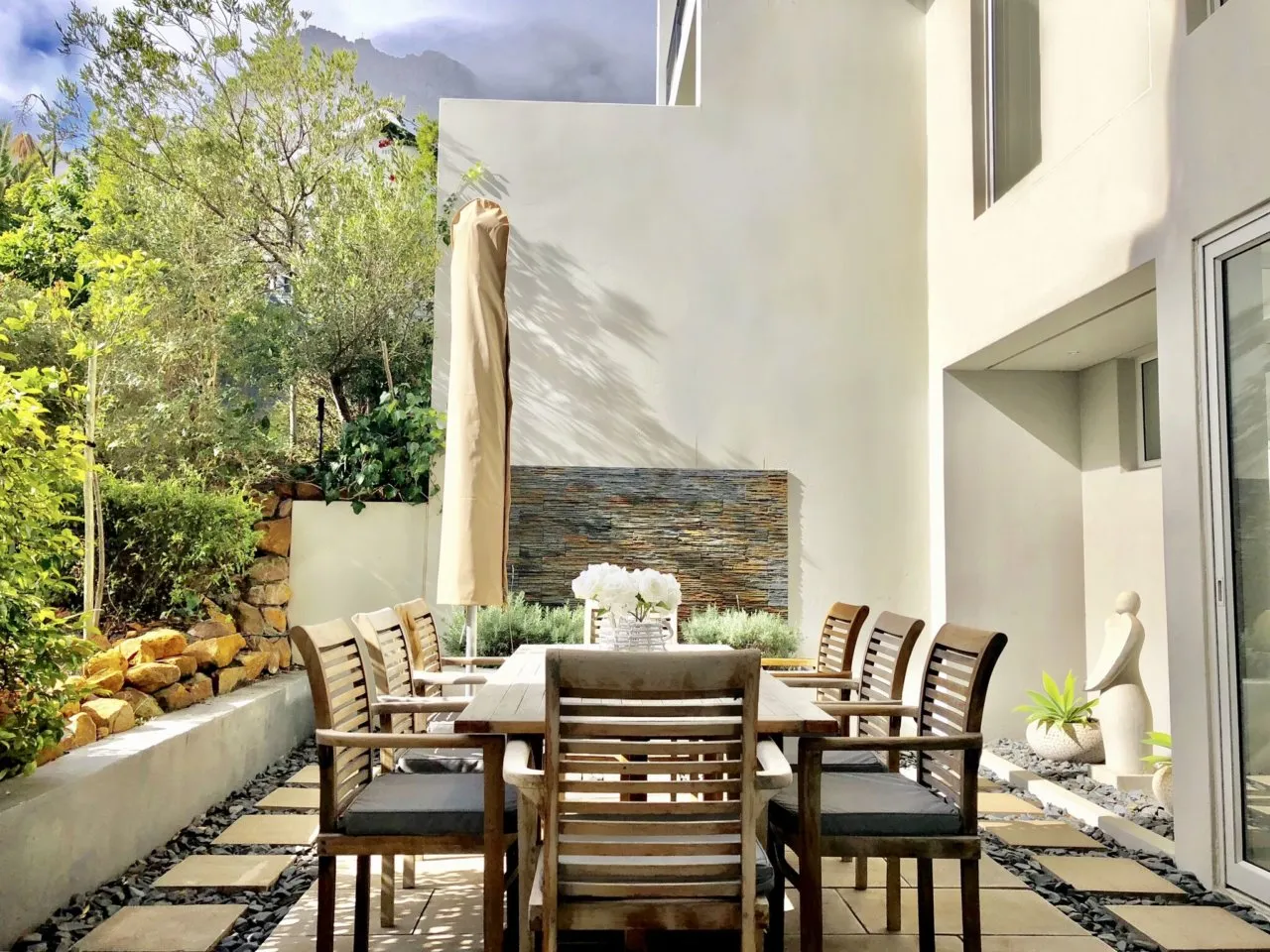 property_d9cc9a8d-f158-43ea-a44e-ac9cea4dcd55_8