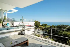 Atlantic Reflection in Camps Bay – photo 23 thumbnail