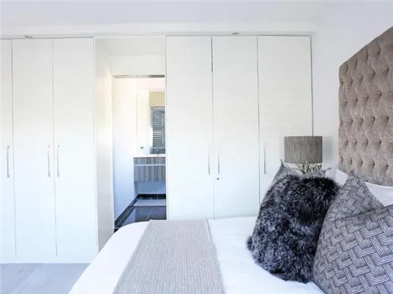 Seahill Luxury Apartment in Mouille Point – photo 10