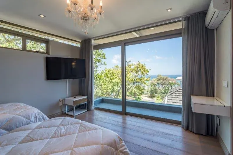 Villa Pascal in Camps Bay – photo 34