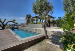 Cheviot Place in Green Point – photo 2 thumbnail
