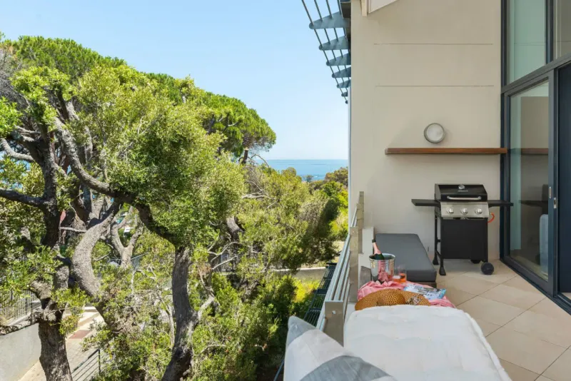 A22 The Glen in Camps Bay – photo 21