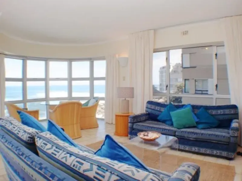 Bantry Views Apartment in Bantry Bay – photo 4