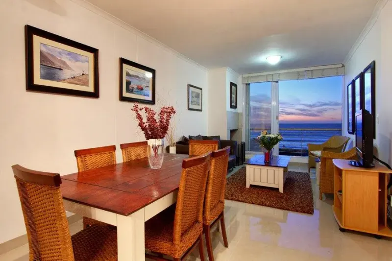 Neptune Isle 202 in Lagoon Beach – photo 5