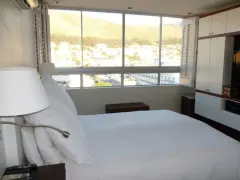 Naelemay Beach Road Apartment in Sea Point – photo 3 thumbnail