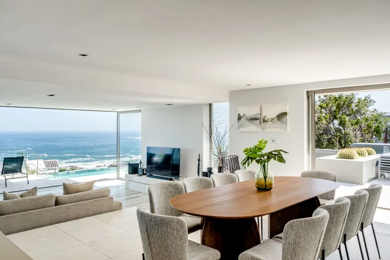 Blue Ocean Penthouse in Camps Bay – photo 29