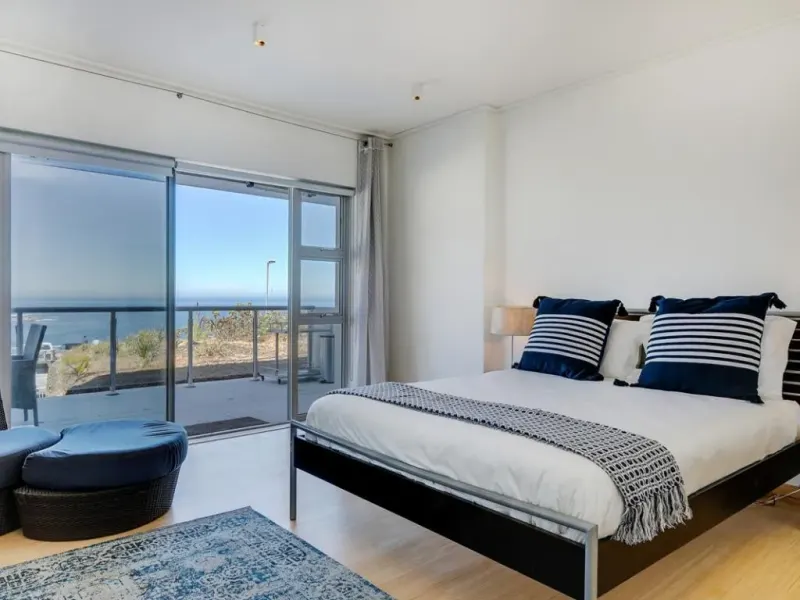 Dunmore Apartment in Camps Bay – photo 21