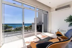 Sunset Cove Apartment in Camps Bay – photo 13 thumbnail