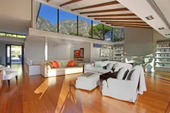 16 Woodford Villa in Camps Bay – photo 1 thumbnail