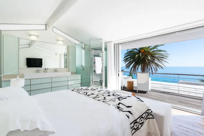 Sea Haven Bungalow in Clifton – photo 1