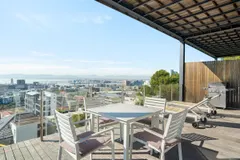 Green Emerald in Green Point  – photo 14 thumbnail