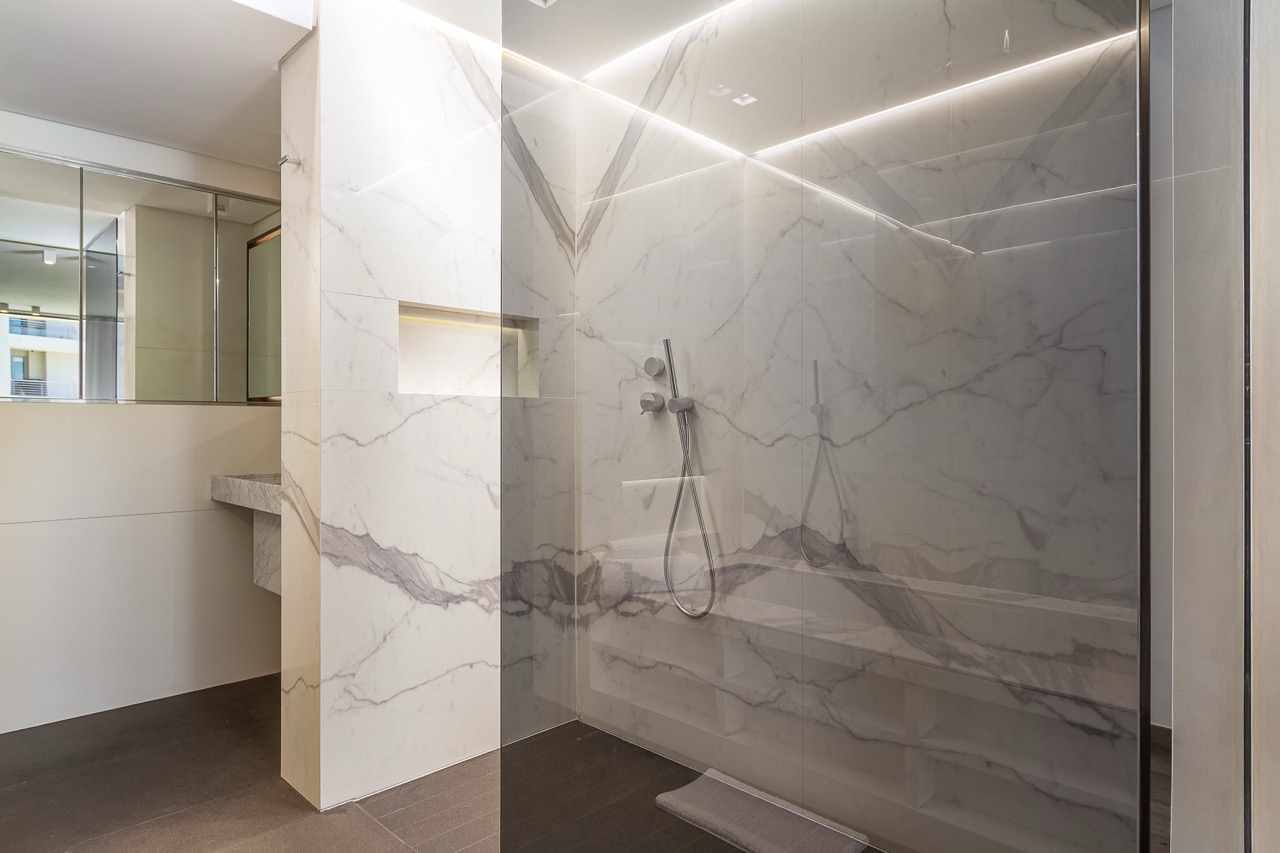 property_dc52854d-6cb5-4bea-865e-53e5348c106a_6