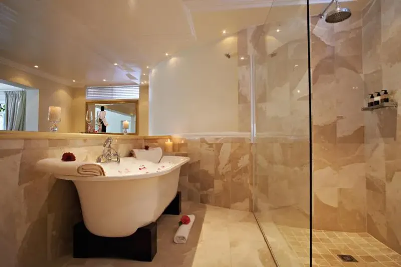 Bishopscourt Hillwood Villa in Bishopscourt – photo 2