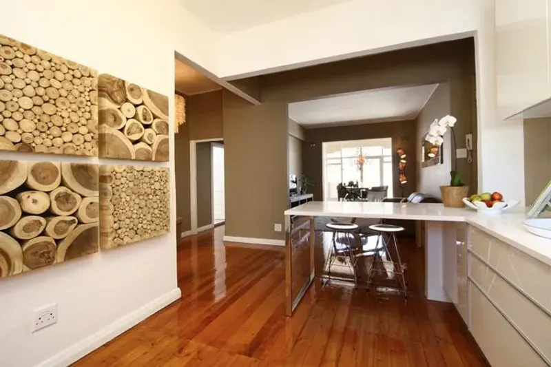 The Saunders Apartment in Bantry Bay – photo 12