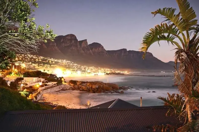 Glen Beach Views in Camps Bay – photo 2