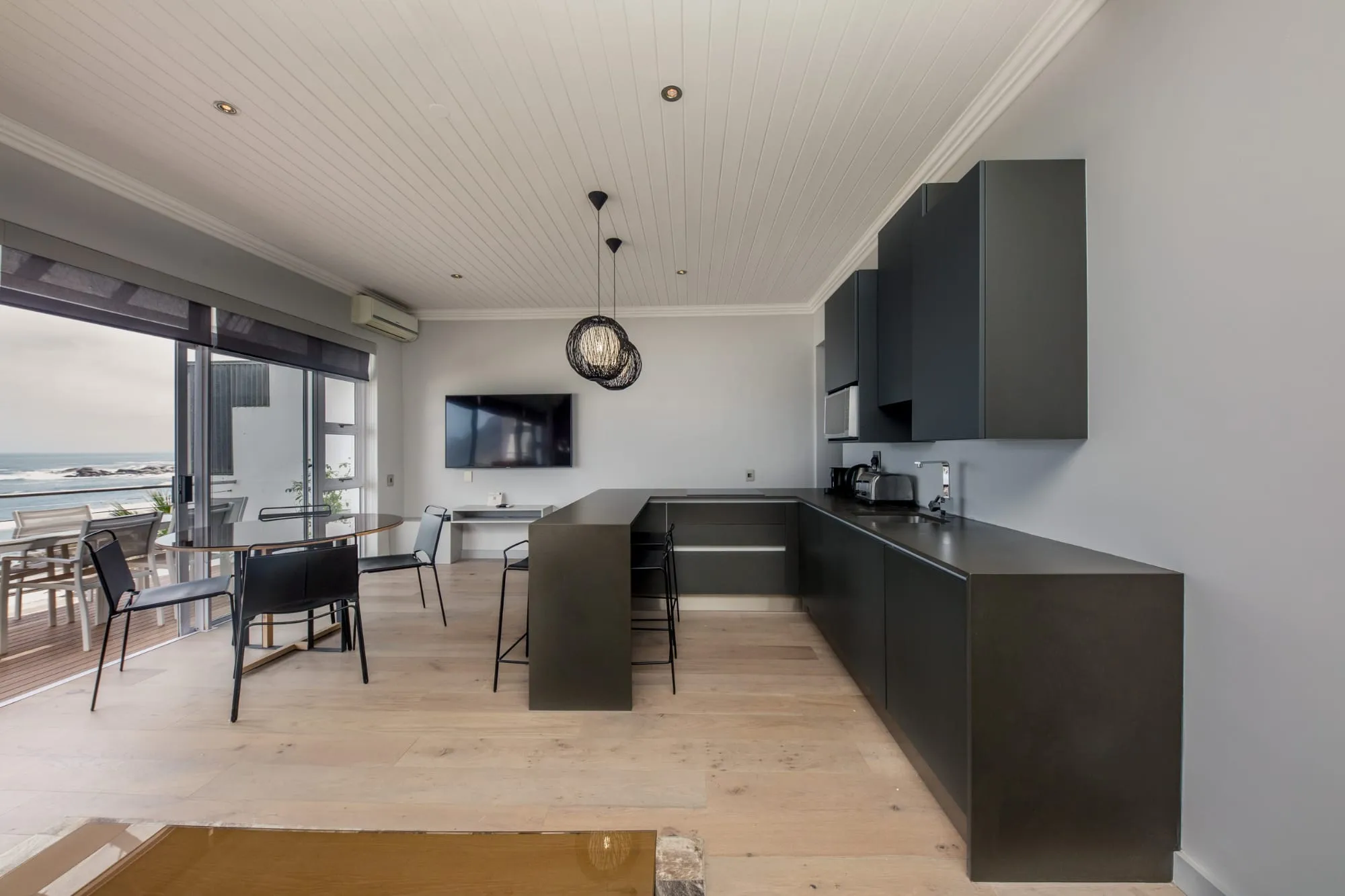 property_dd4719ed-4502-4797-8d02-9bb32838f574_4