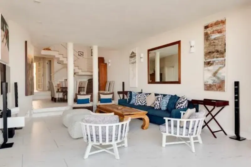 Beach Villa in Camps Bay – photo 4