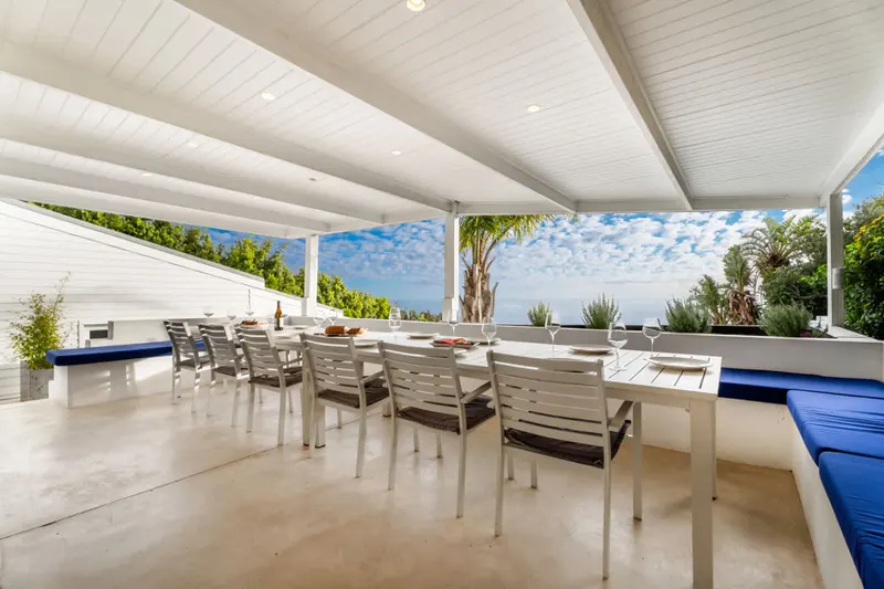 TWO VIEWS (CB155) in Camps Bay – photo 9