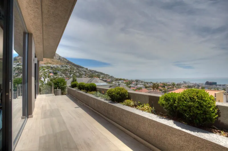 Bordeaux Villa in Sea Point – photo 2