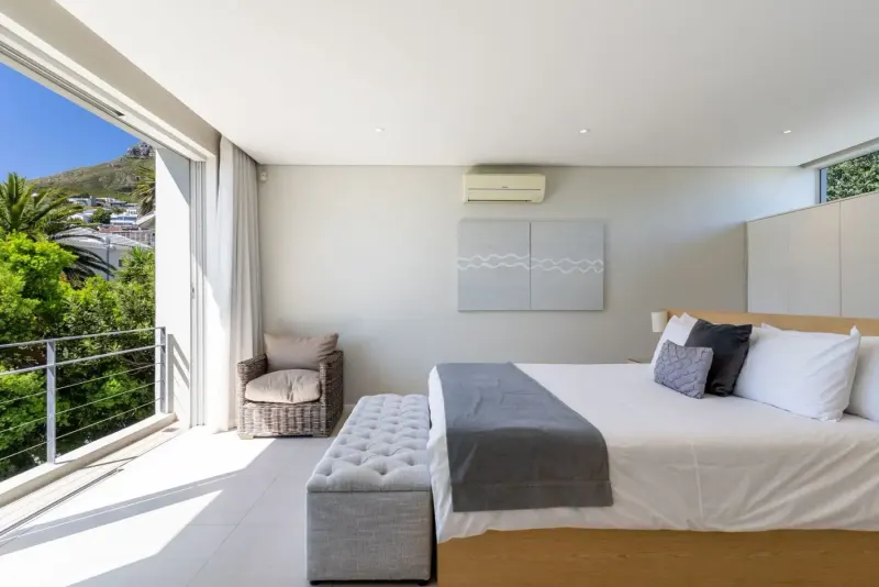 Marine Villa in Camps Bay – photo 36