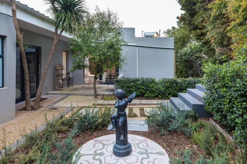Manas Villa in Constantia – photo 10