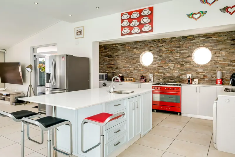 The Sanctuary in Camps Bay – photo 16