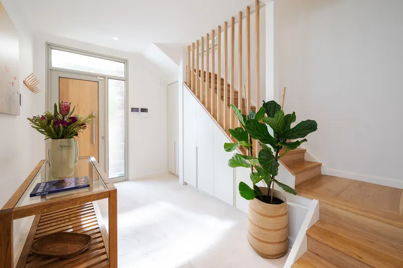 3rd Beach Bungalow in Clifton – photo 3