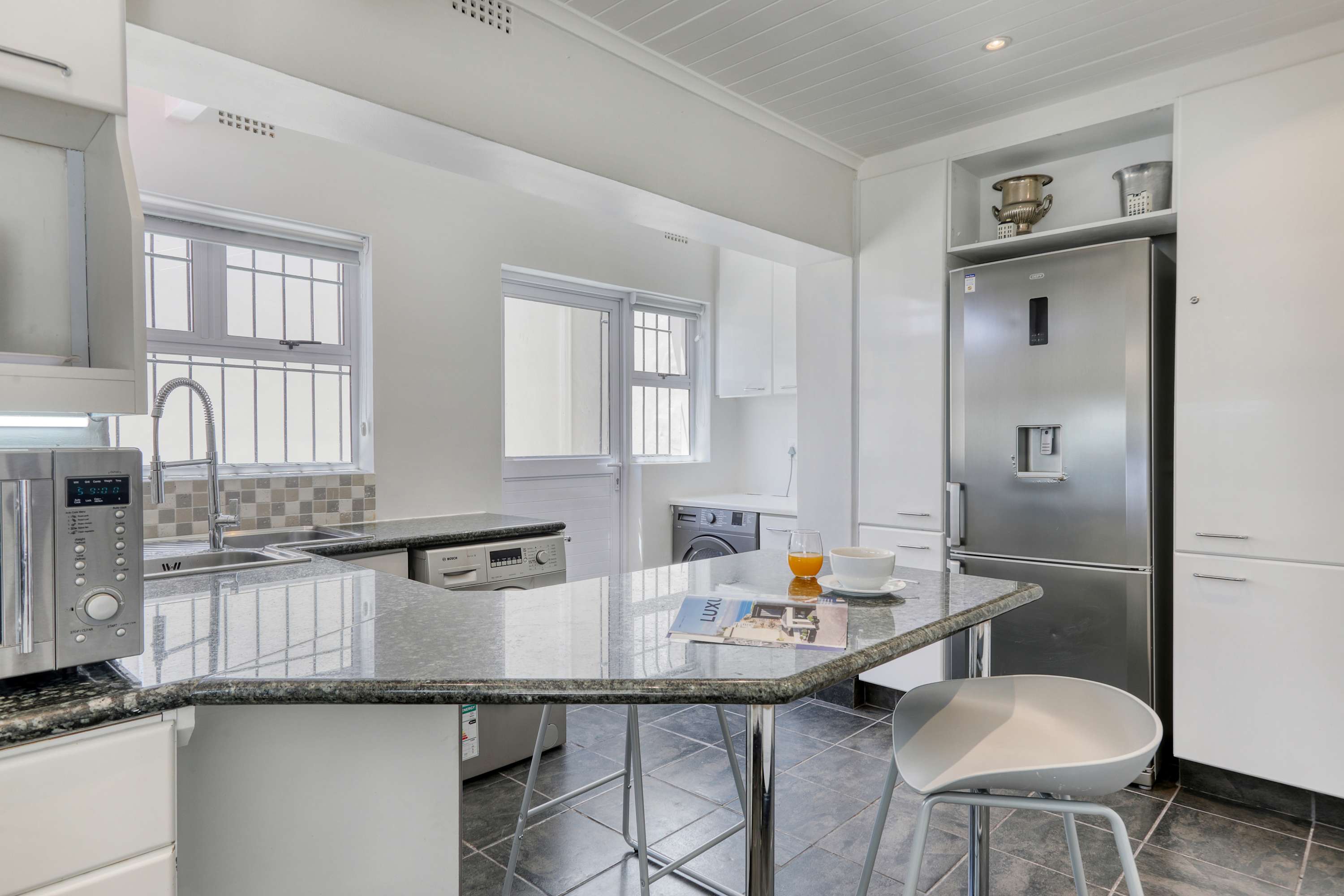 property_de42b8cf-ee0f-41dc-ad9a-83bf8585c270_12