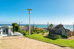 9 On Nautica in Camps Bay – photo 41 thumbnail