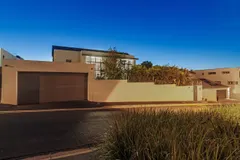 30 on Sedgemoor in Camps Bay – photo 44 thumbnail
