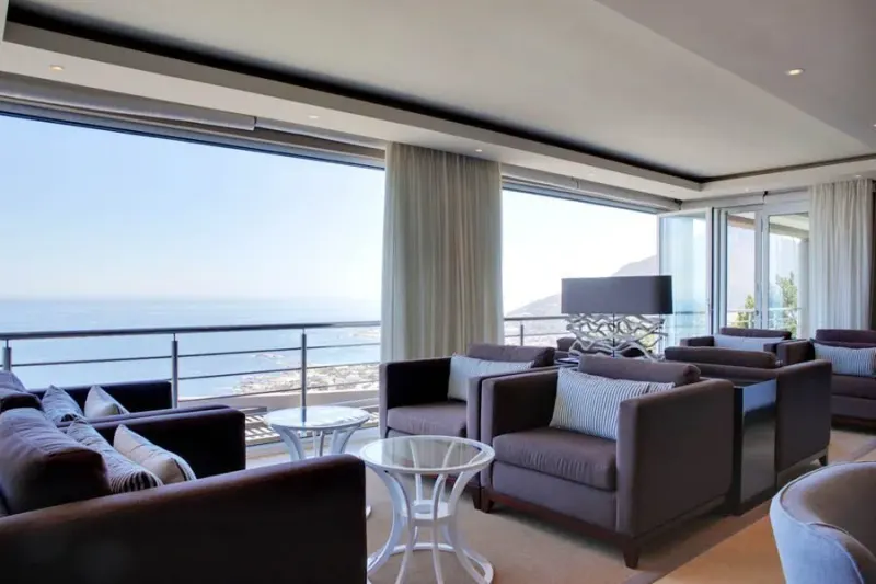 Villa Silver Penthouse in Bakoven – photo 1