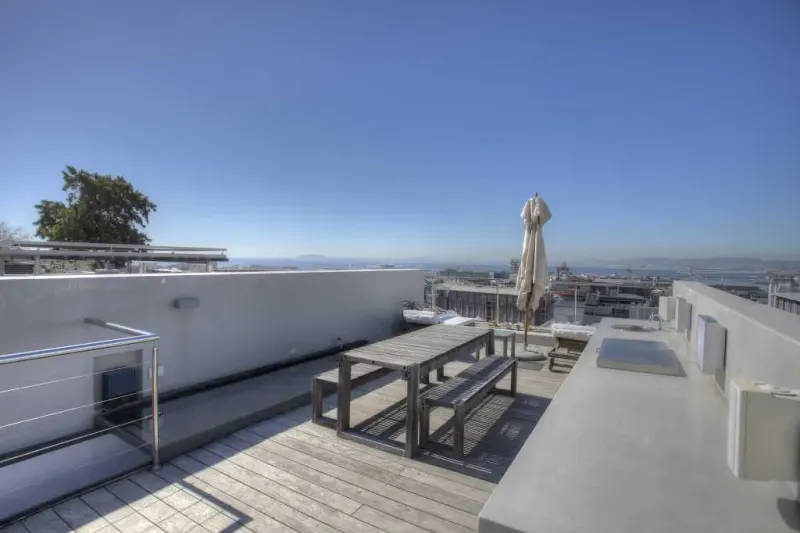 Loader Modern in Green Point – photo 10