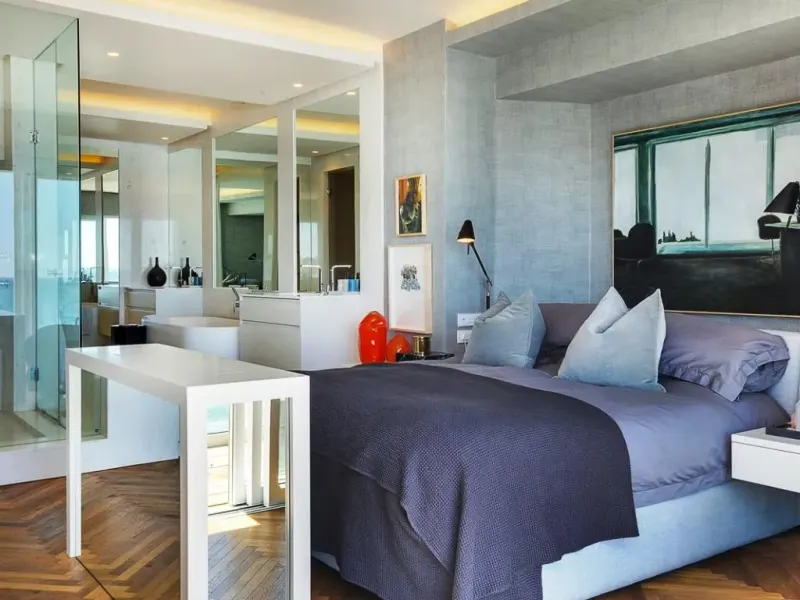 Bantry Bay Conway Court in Bantry Bay – photo 3