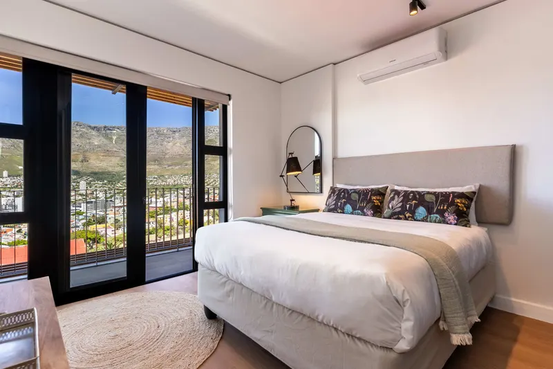 Table Mountain Majesty in Bo-Kaap – photo 13