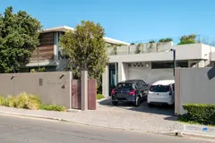 Coral Sea in camps bay – photo 40 thumbnail