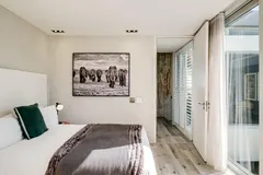 Atlantic Reflection in Camps Bay – photo 32 thumbnail