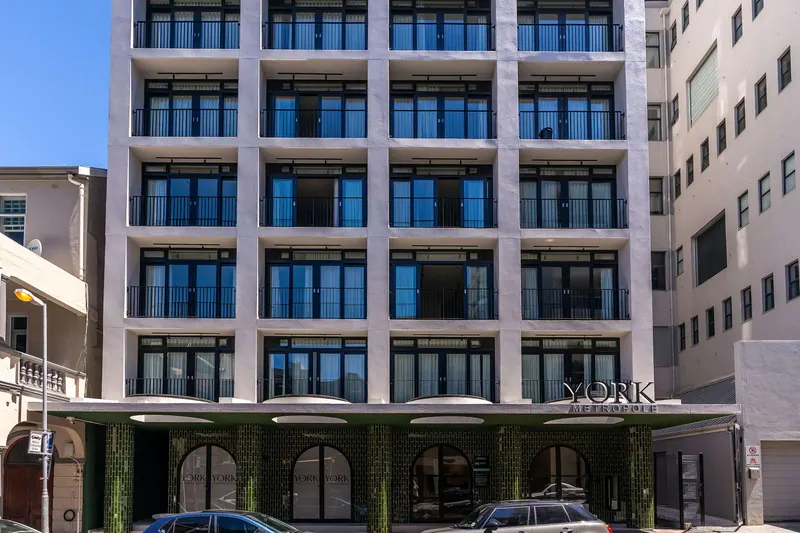 YORK CITYSCAPE (G538 in Cape Town City Centre – photo 2