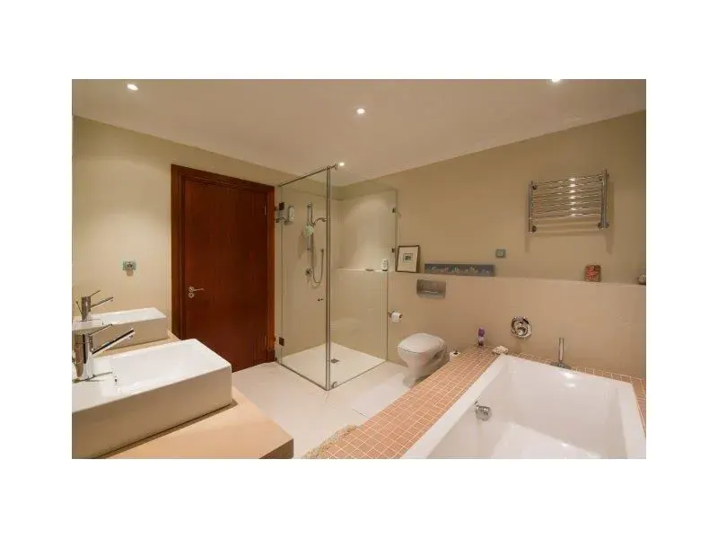 Villa Constantia in Constantia – photo 1
