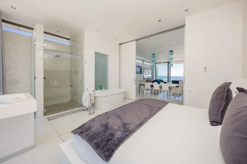 15 Views Penthouse in Camps Bay – photo 20