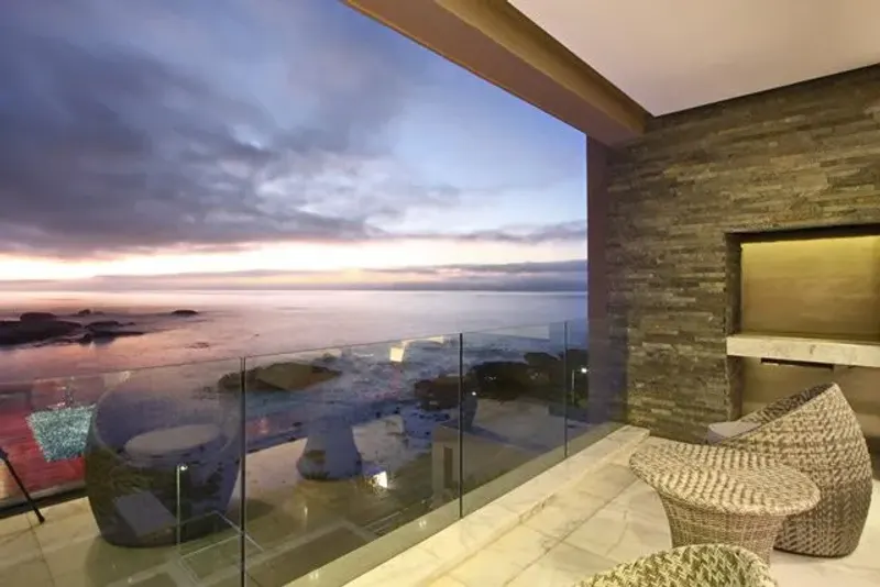 Bali Place in Camps Bay – photo 2