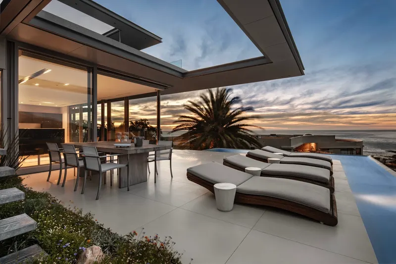 The Crescent in Camps Bay – photo 47